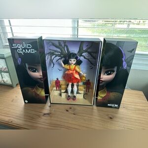 Monster High Skullector Squid Game Young-Hee Doll